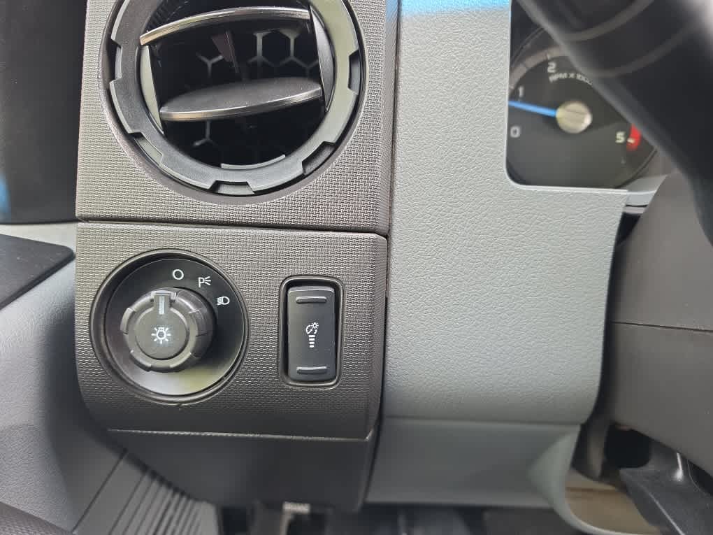 2016 Ford Super Duty F-550 DRW XL