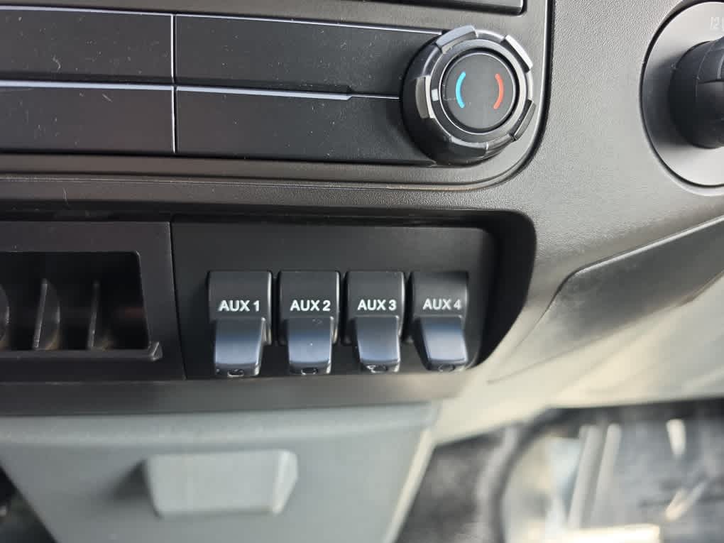 2016 Ford Super Duty F-550 DRW XL