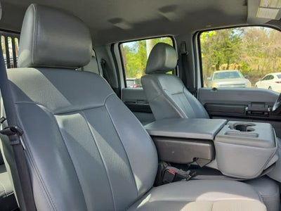 2016 Ford Super Duty F-550 DRW XL