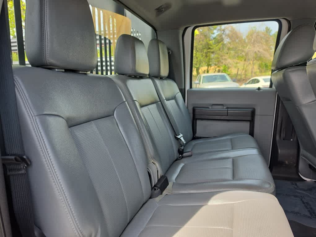 2016 Ford Super Duty F-550 DRW XL