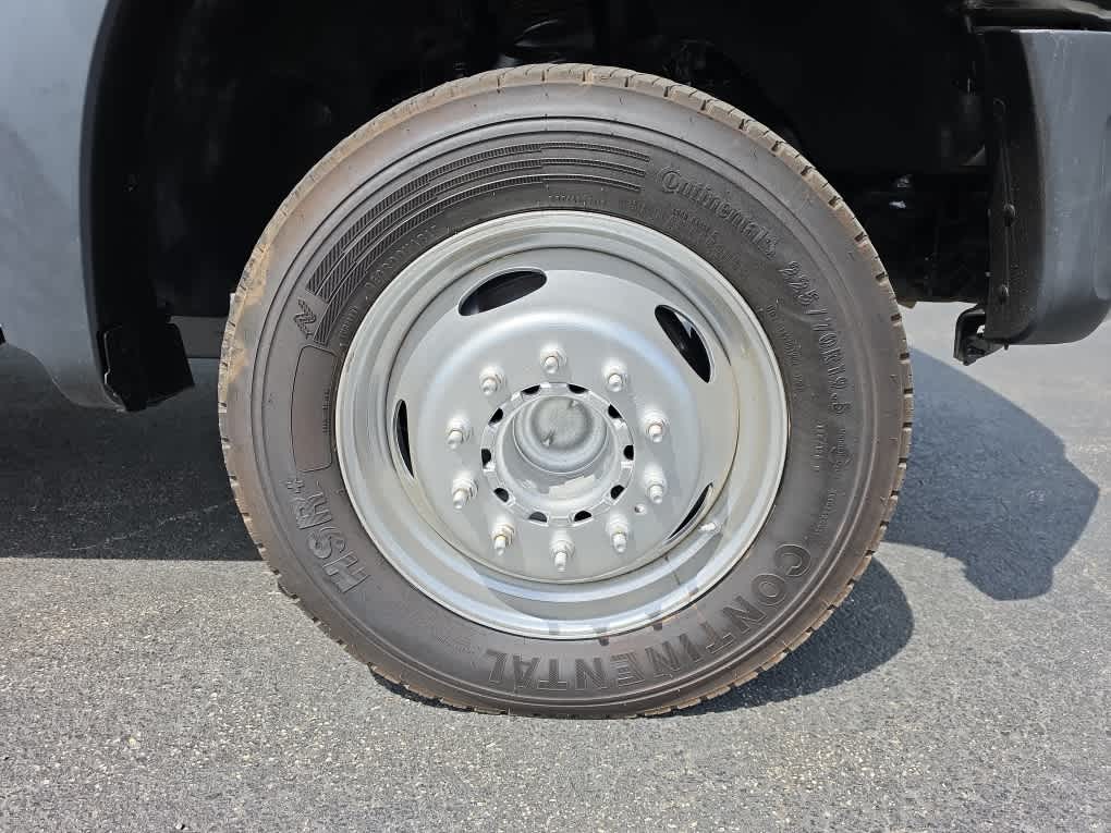 2016 Ford Super Duty F-550 DRW XL