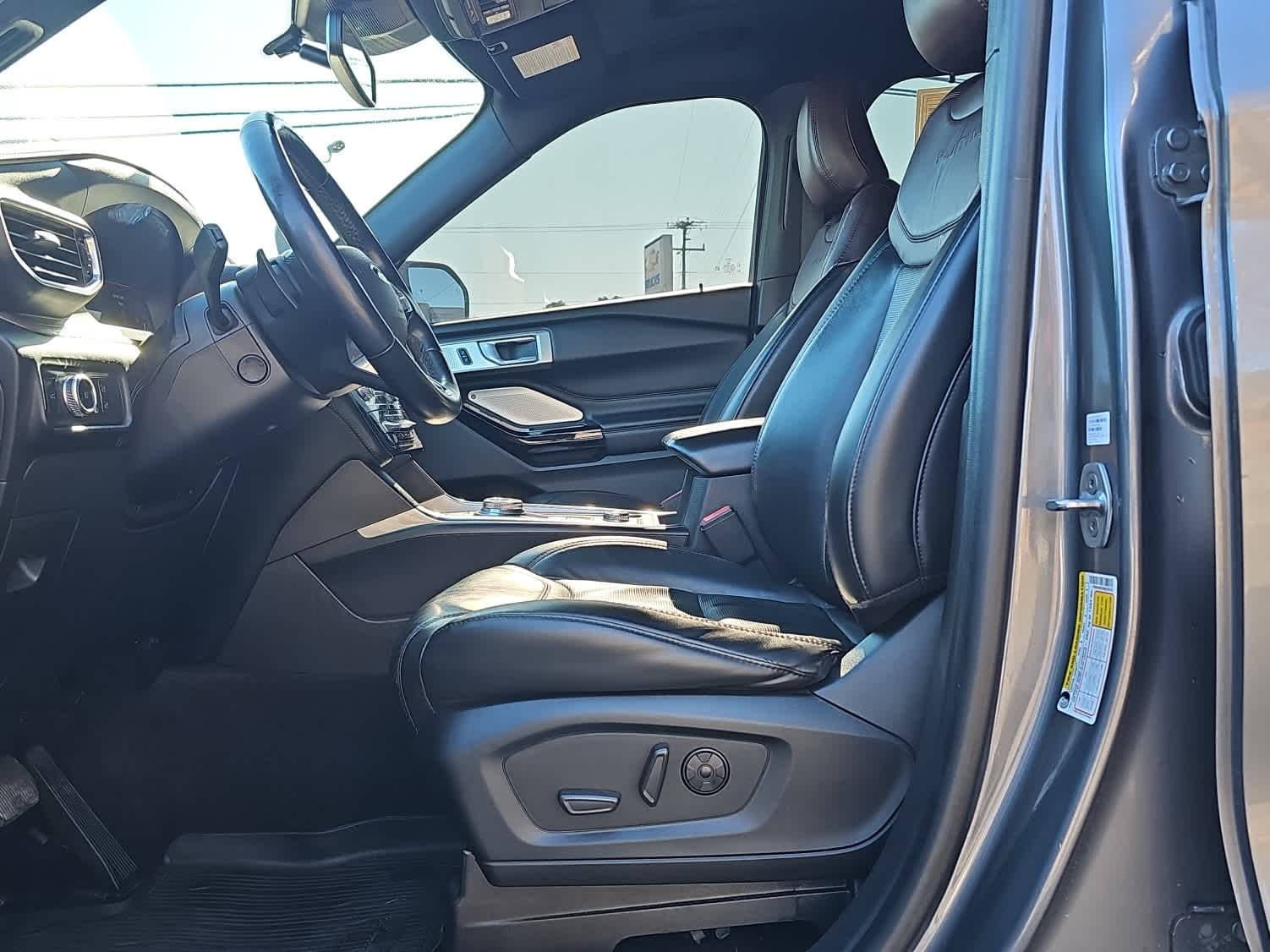 2021 Ford Explorer Platinum