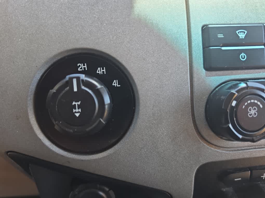 2014 Ford Super Duty F-250 SRW XL