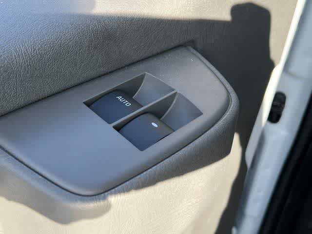 2023 Chevrolet Express Cutaway 3500 1WT