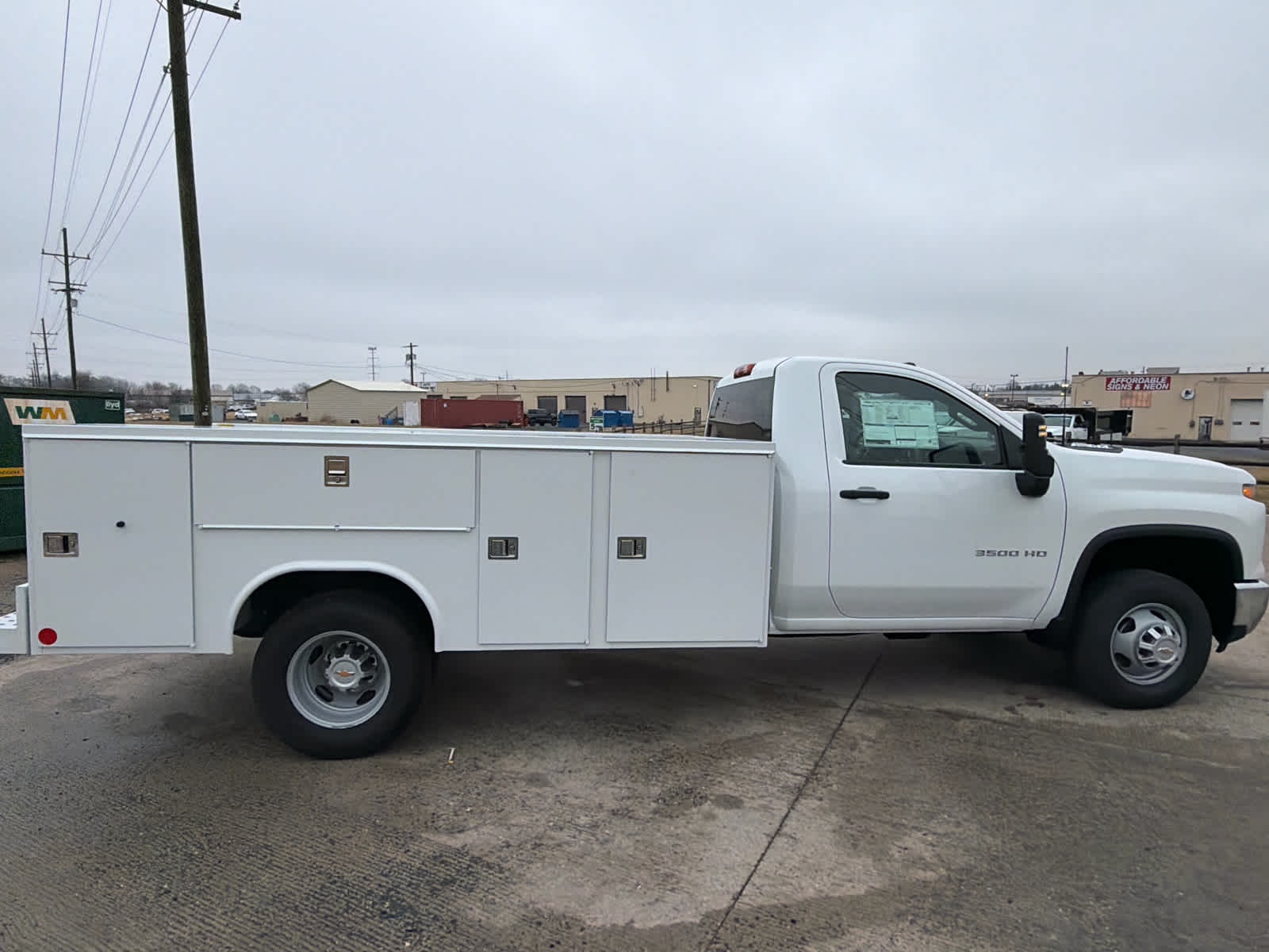2025 Chevrolet Silverado 3500 HD Chassis Cab Work Truck