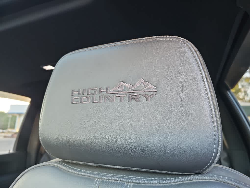 2022 Chevrolet Silverado 2500 HD High Country