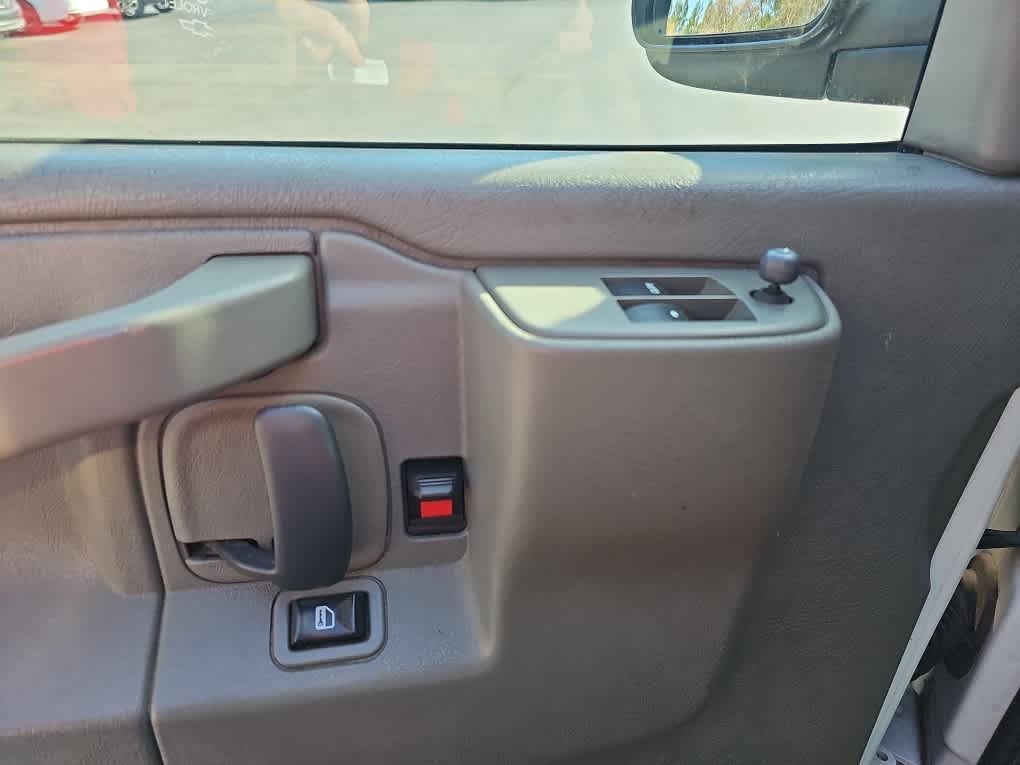 2017 Chevrolet Express Cargo 2500 Base