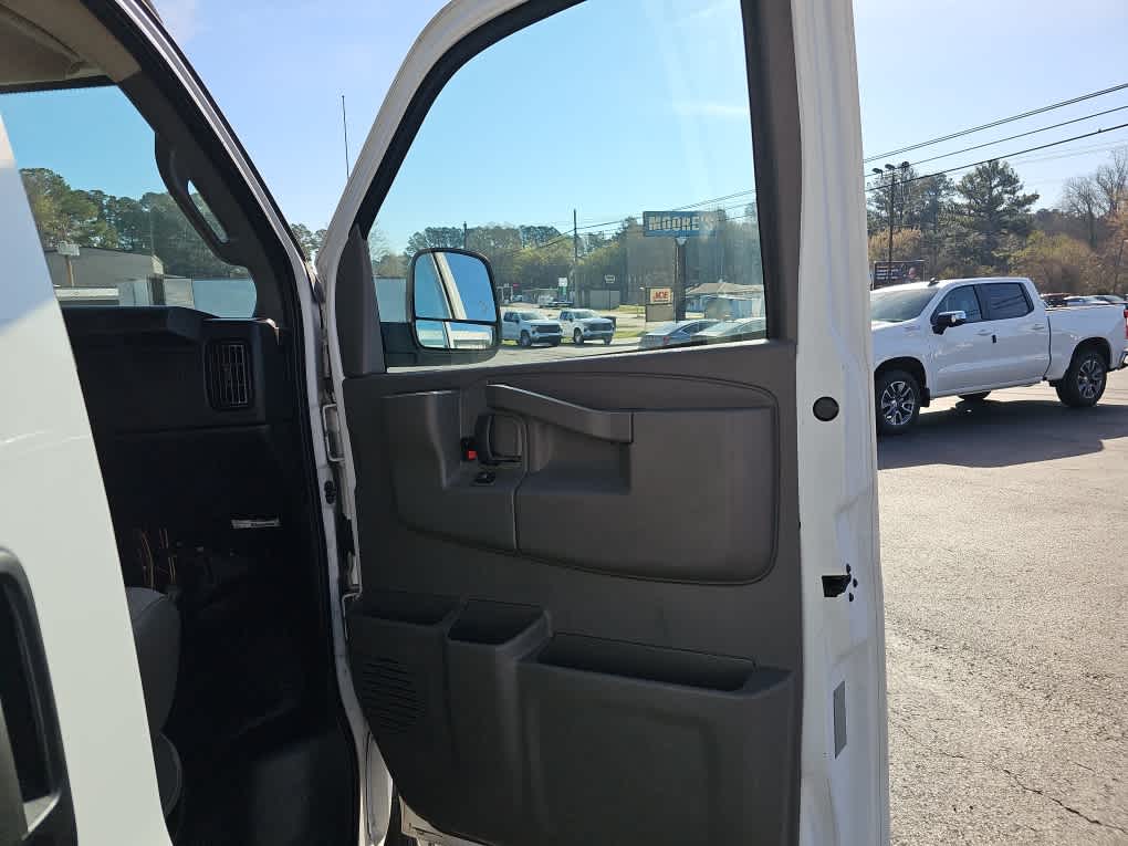 2017 Chevrolet Express Cargo 2500 Base