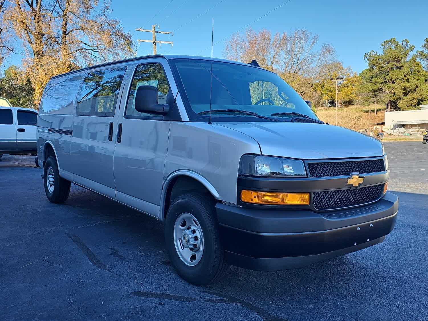 2025 Chevrolet Express Cargo 2500 WT