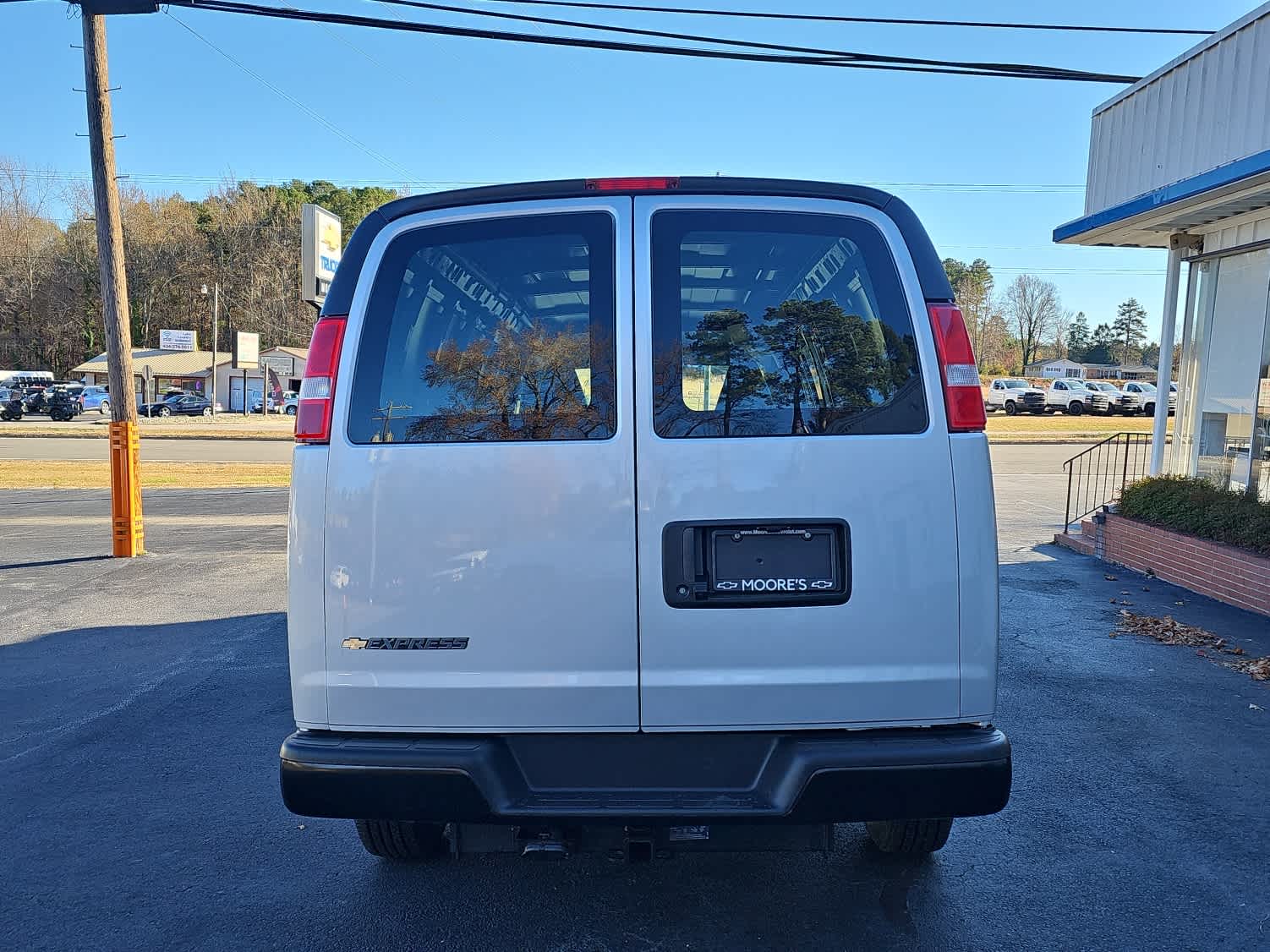 2025 Chevrolet Express Cargo 2500 WT