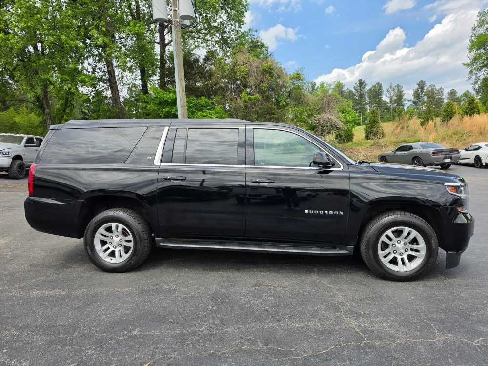 2017 Chevrolet Suburban LT