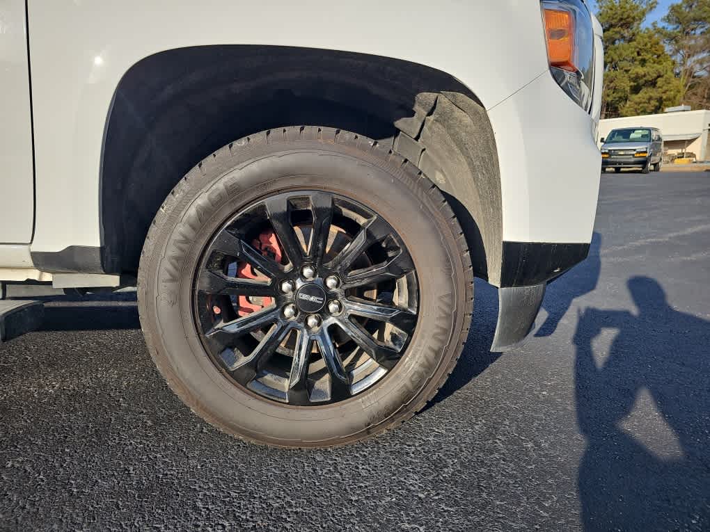 2022 GMC Canyon Elevation Standard