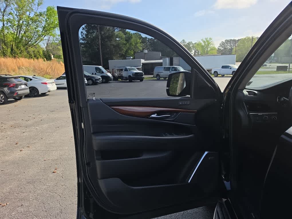 2018 Cadillac Escalade Base