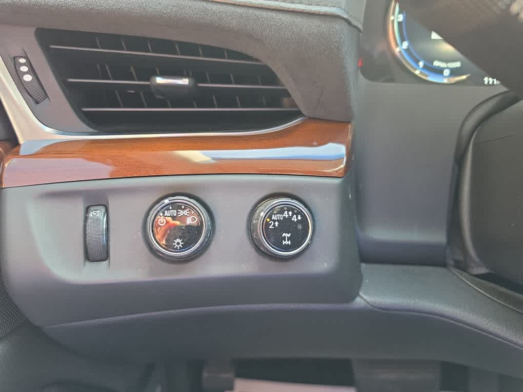 2018 Cadillac Escalade Base