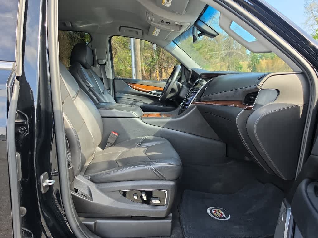 2018 Cadillac Escalade Base