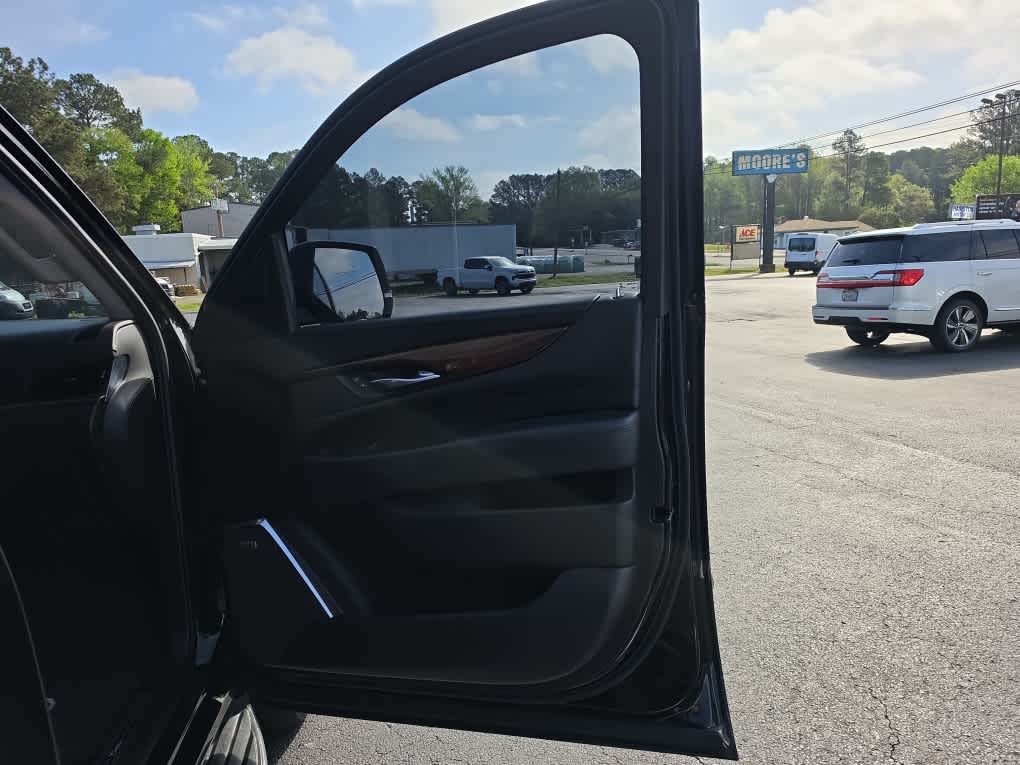 2018 Cadillac Escalade Base