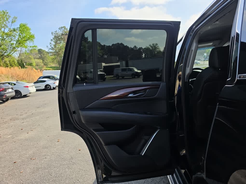 2018 Cadillac Escalade Base