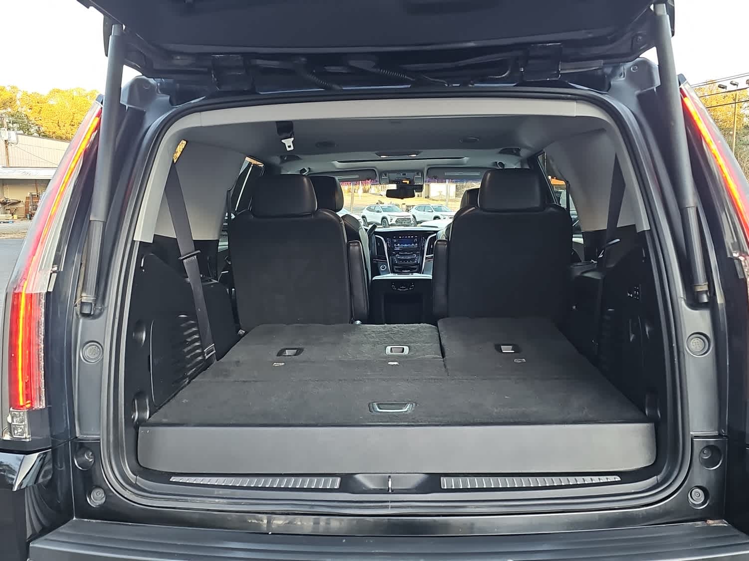 2019 Cadillac Escalade Luxury