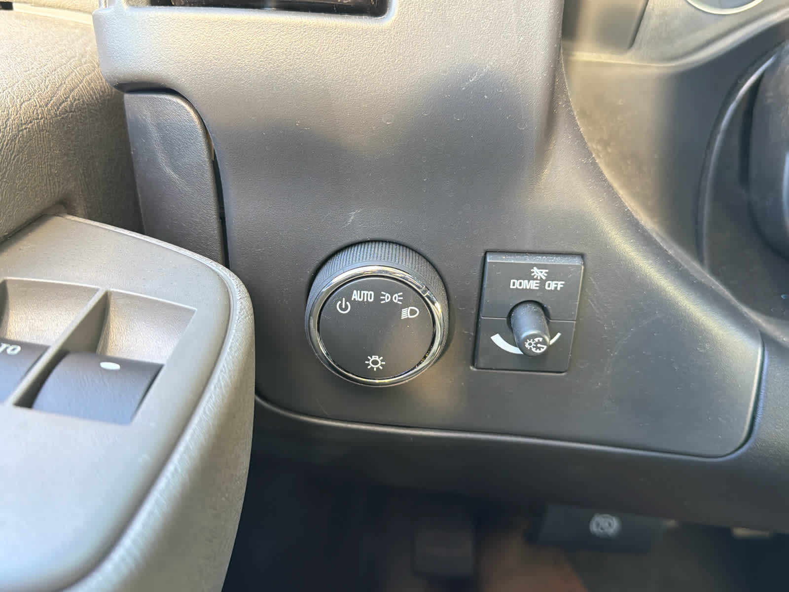 2024 Chevrolet Express Cutaway 3500 1WT