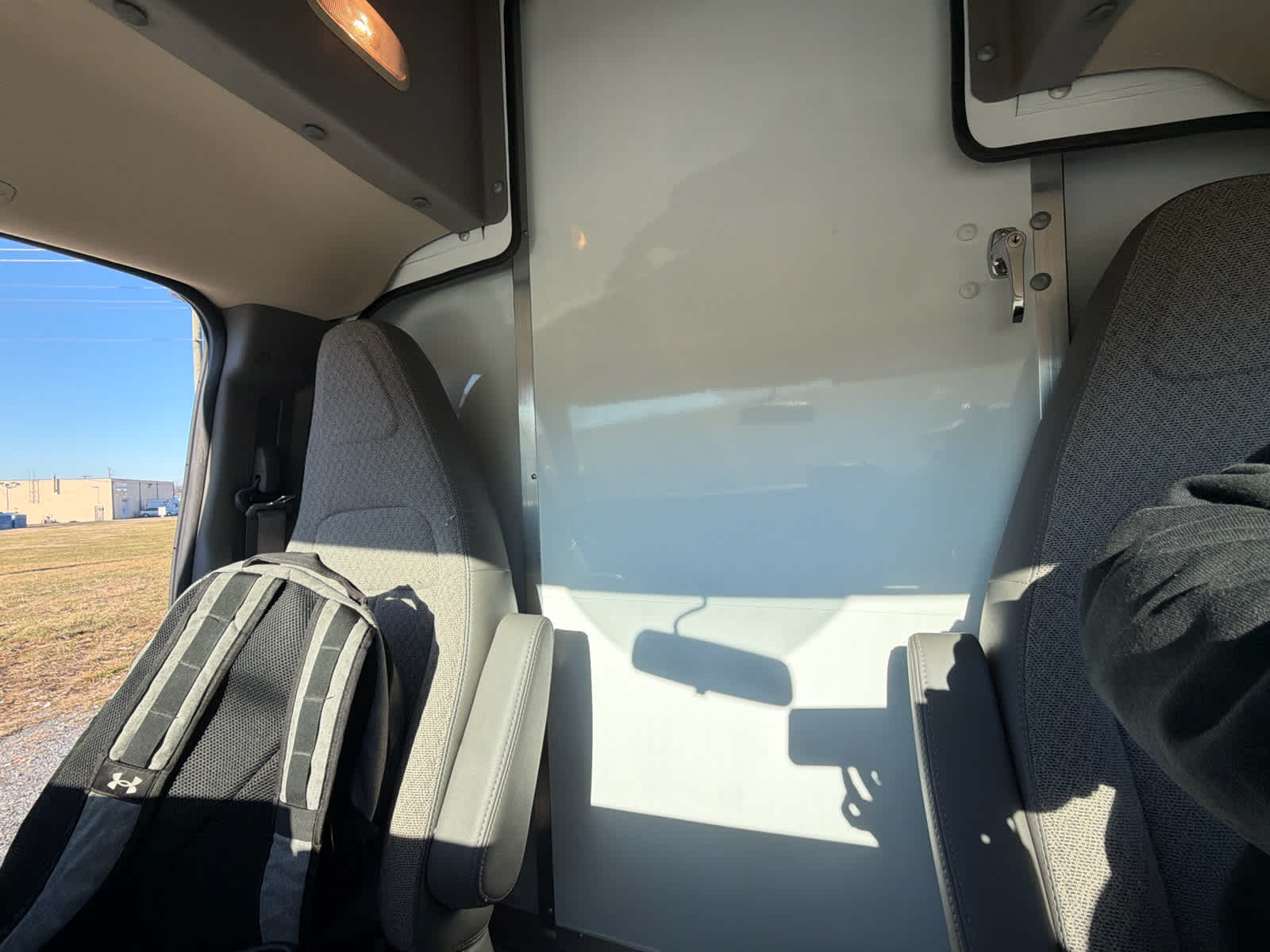 2024 Chevrolet Express Cutaway 3500 1WT