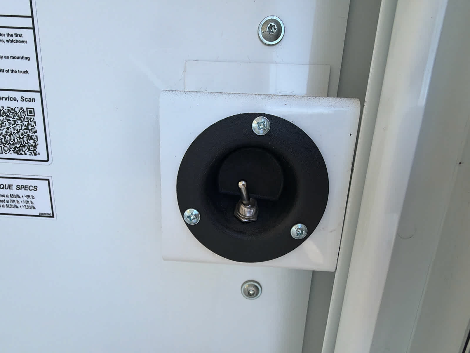 2024 Chevrolet Express Cutaway 3500 1WT