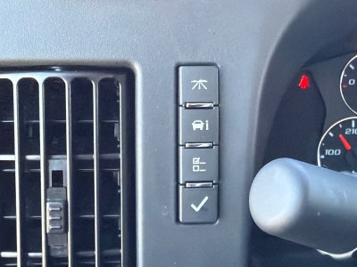 2024 Chevrolet Express Cutaway 3500 1WT