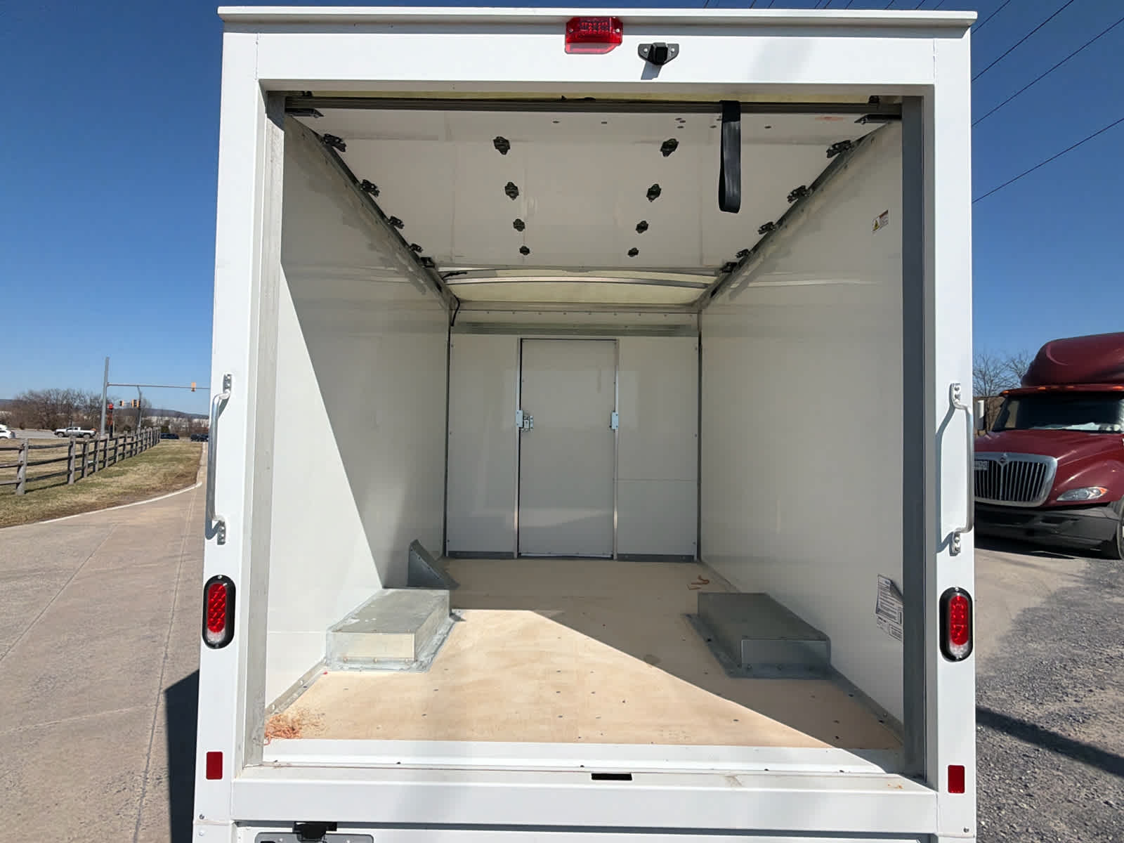 2024 Chevrolet Express Cutaway 3500 1WT