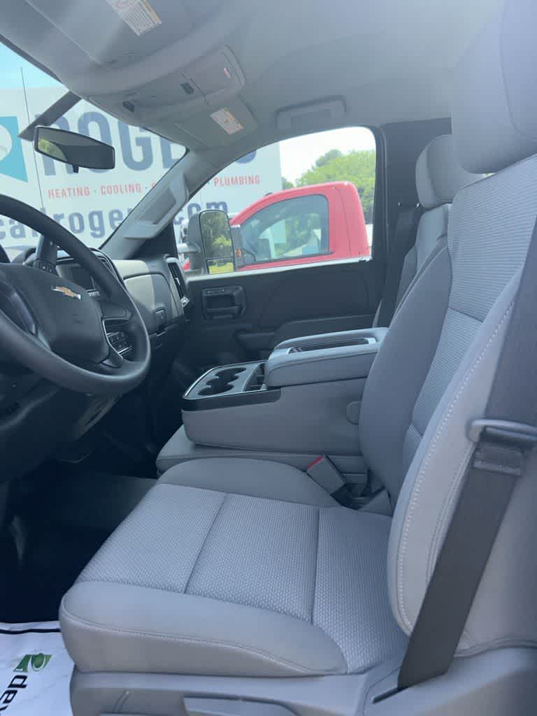 2023 Chevrolet Silverado 5500 HD Work Truck