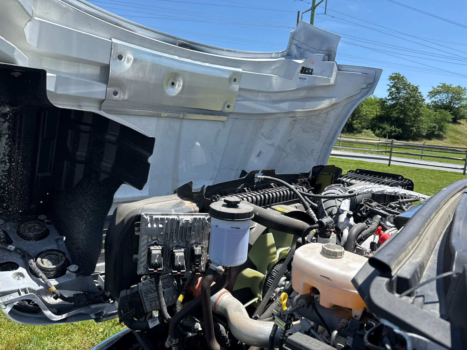 2024 Chevrolet Silverado 5500 HD Work Truck
