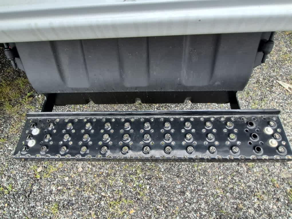2023 Chevrolet Silverado 5500 HD Work Truck