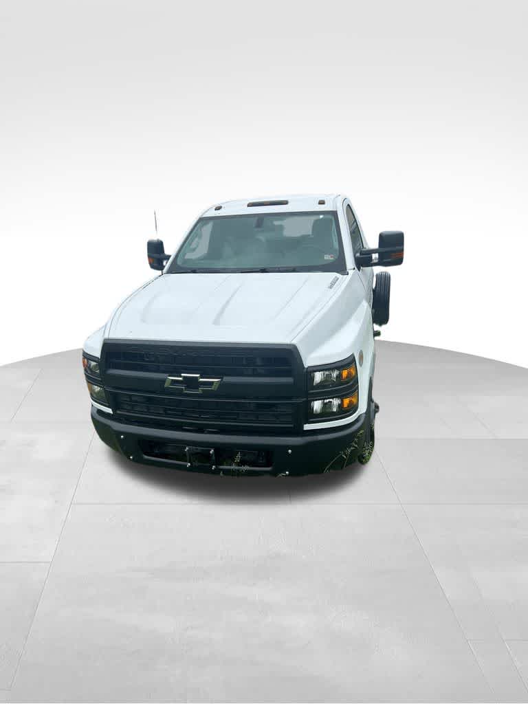 2023 Chevrolet Silverado 5500 HD Work Truck