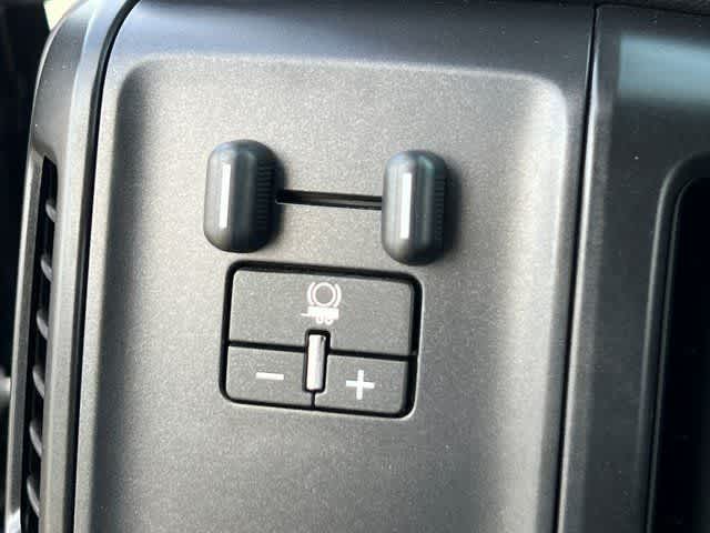 2023 Chevrolet Silverado 5500 HD Work Truck