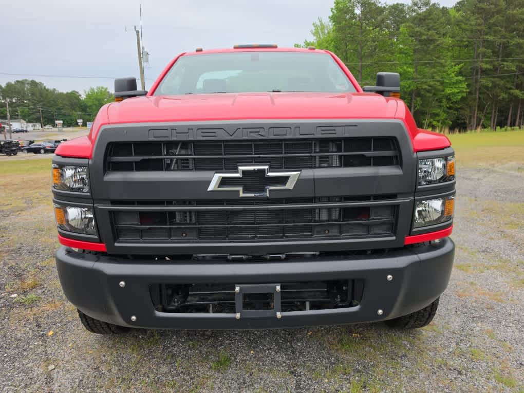 2023 Chevrolet Silverado 6500 HD Work Truck