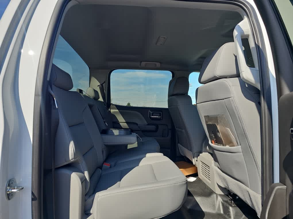 2024 Chevrolet Silverado 5500 HD Work Truck