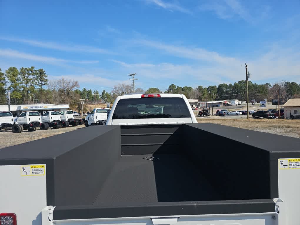 2024 Chevrolet Silverado 5500 HD Work Truck