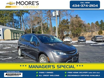 2017 Chrysler Pacifica Touring-L