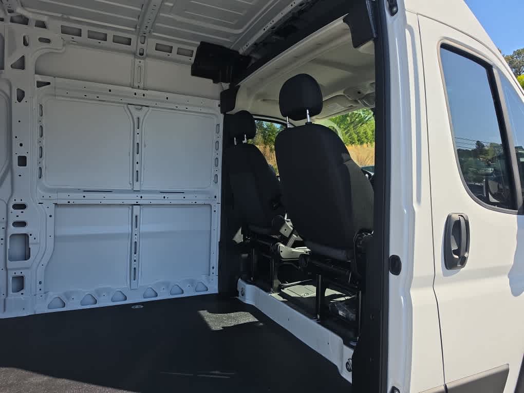2026 RAM ProMaster Cargo Van Tradesman
