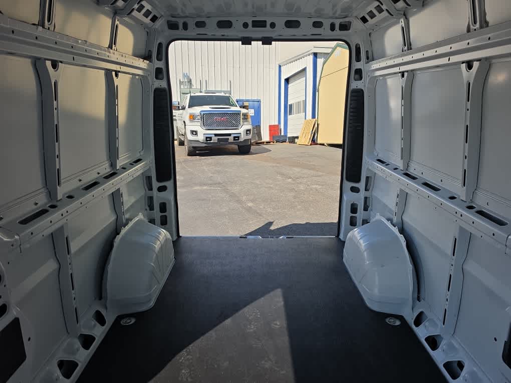 2026 RAM ProMaster Cargo Van Tradesman