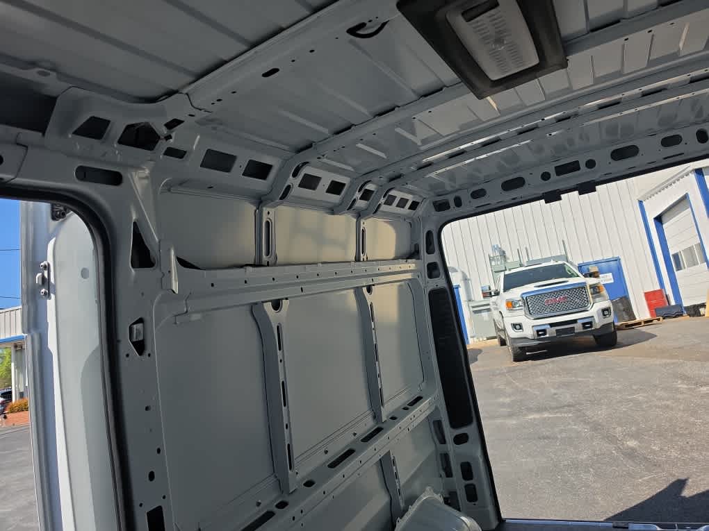 2026 RAM ProMaster Cargo Van Tradesman