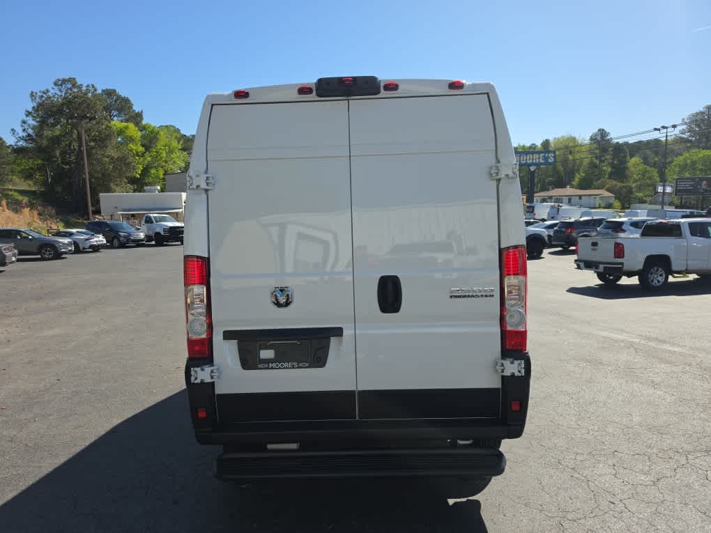 2026 RAM ProMaster Cargo Van Tradesman