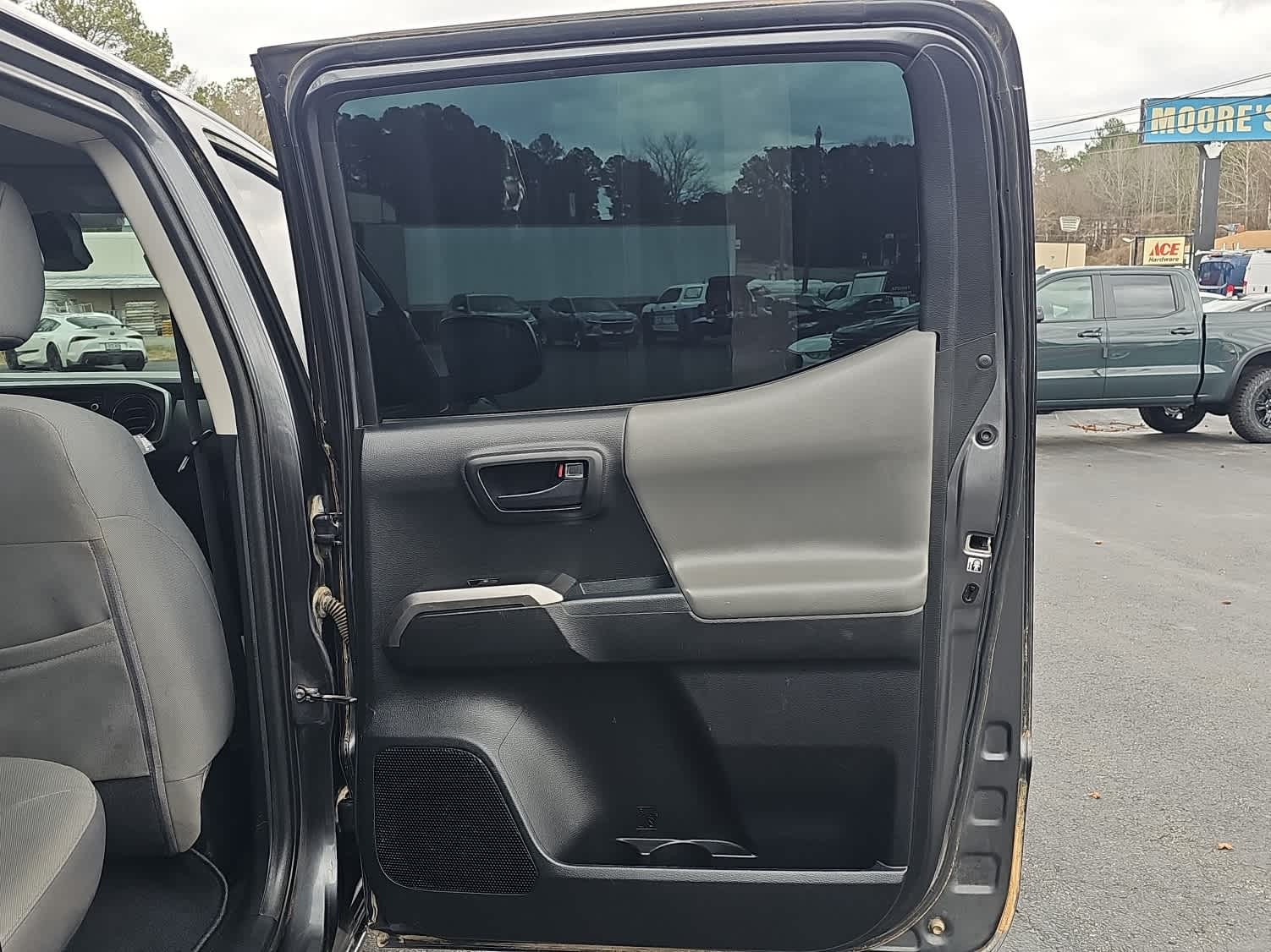 2019 Toyota Tacoma 4WD SR