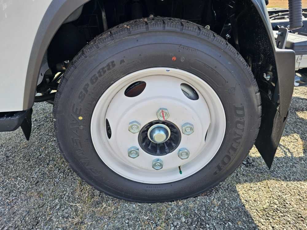 2025 Chevrolet Low Cab Forward 4500 HG Base