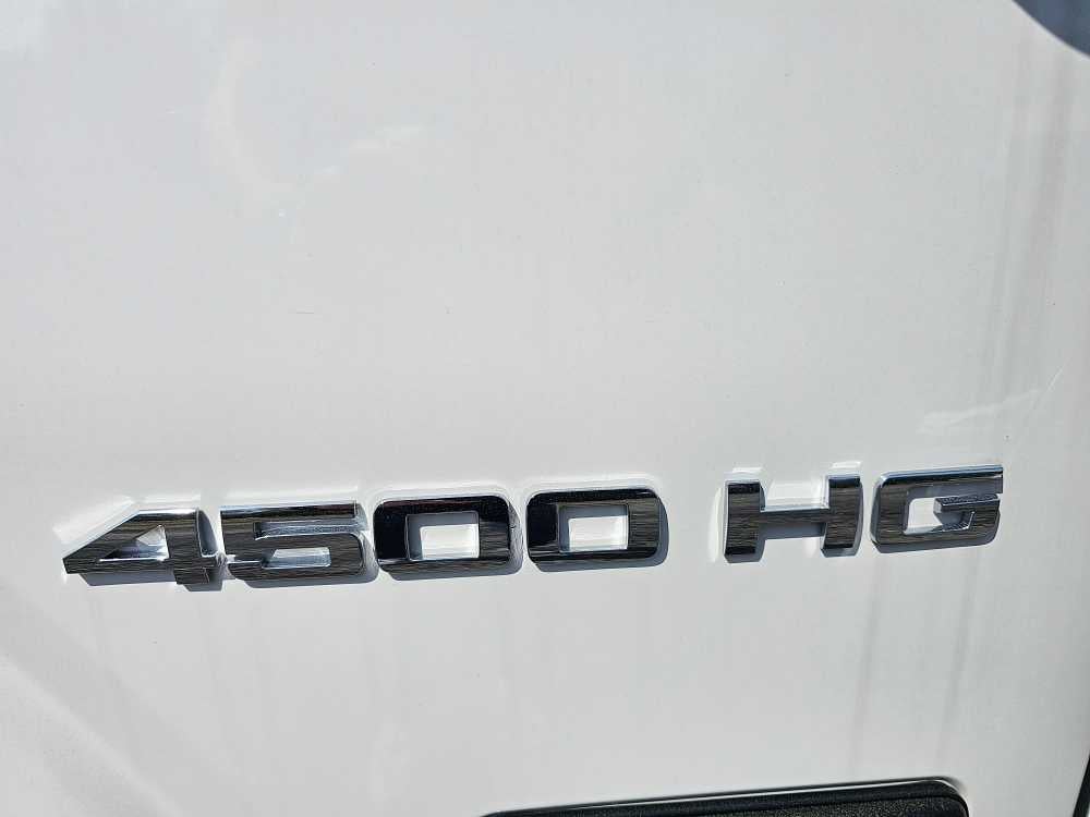 2025 Chevrolet Low Cab Forward 4500 HG Base