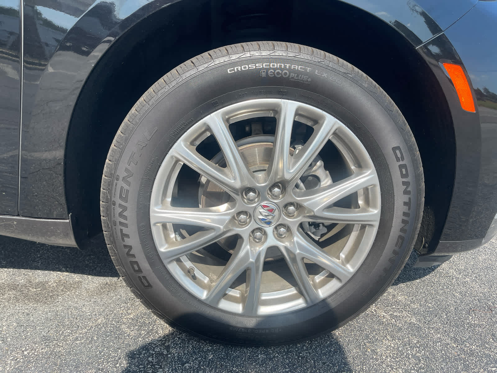 2023 Buick Enclave Essence