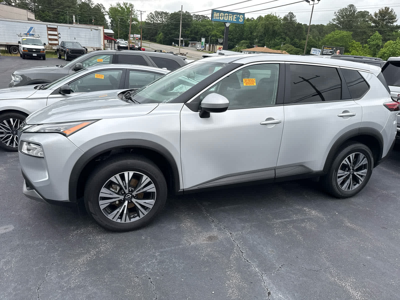 2023 Nissan Rogue SV