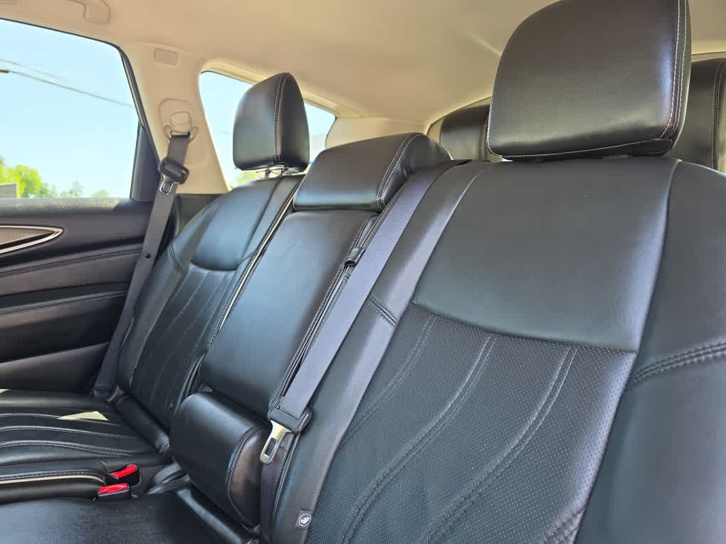 2017 INFINITI QX60 Base