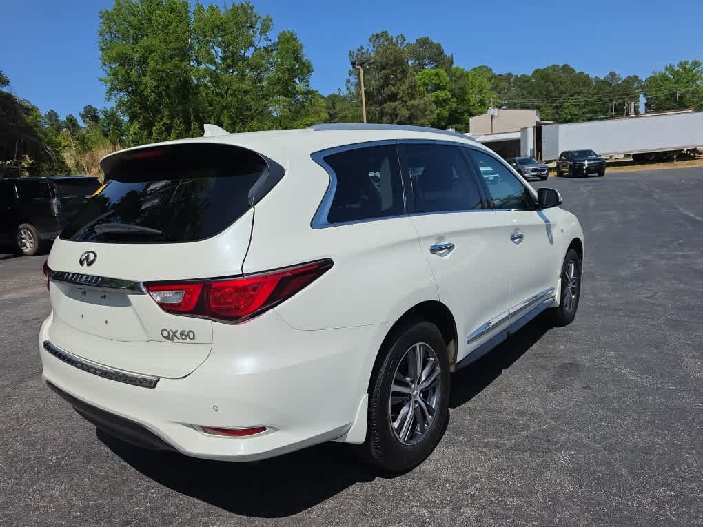 2017 INFINITI QX60 Base