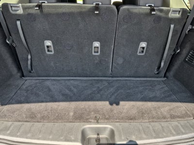 2023 Nissan Pathfinder SV