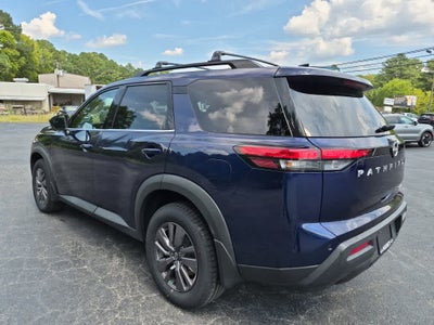 2023 Nissan Pathfinder SV