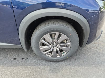 2023 Nissan Pathfinder SV